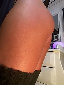 Lissa kis online show from April 29, 6:24 pm
