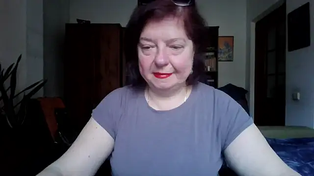 Violet Pulse online show from April 25, 1:41 pm