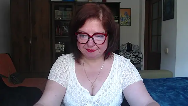Violet Pulse online show from August 4, 9:15 am