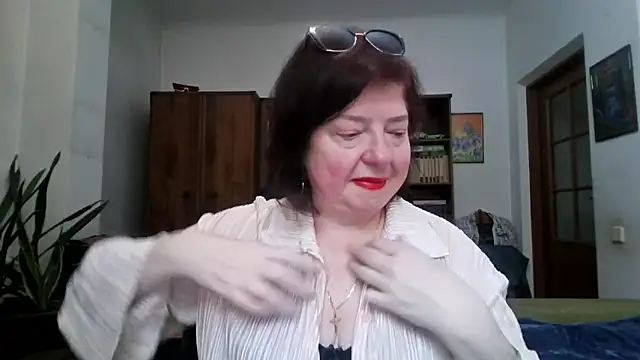 Violet Pulse online show from April 23, 11:50 am
