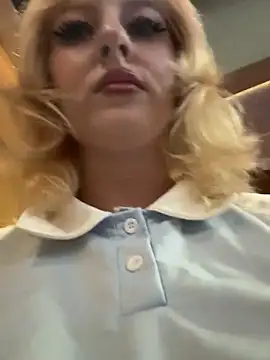 RonnieKiss online show from July 23, 9:17 am