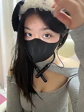 AZ37866 online show from February 13, 1:35 pm