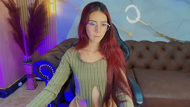 Snapshot of mia_tf chatting on October 1, 1:49 pm mia tf online show from October 1, 1:49 pm