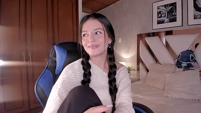 HaathorX online show from February 4, 8:56 pm