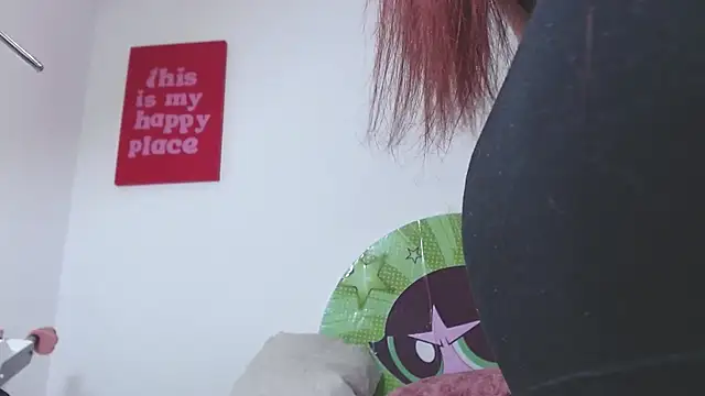 AmandaaWats online show from July 31, 11:55 am
