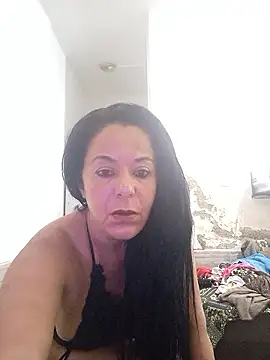 Snapshot of lucineia7 chatting on October 19, 8:11 pm lucineia7 online show from October 19, 8:11 pm