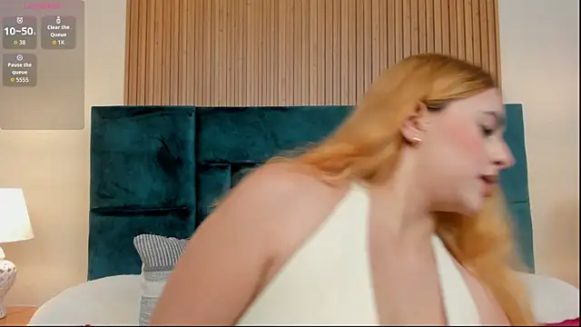 Amber kiss  online show from July 15, 6:45 pm
