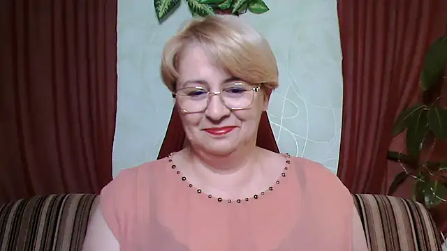 Selena-Velvet online show from October 5, 1:05 pm