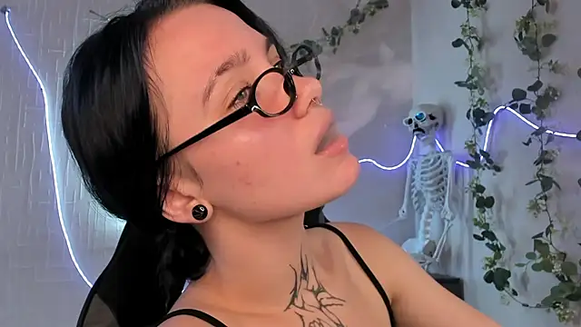 Elastikisss online show from July 18, 8:50 am