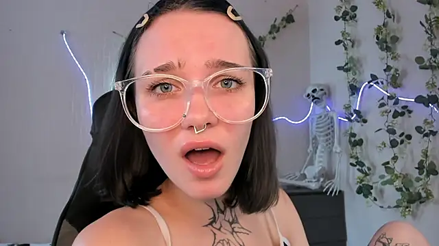 Elastikisss online show from July 24, 8:56 am