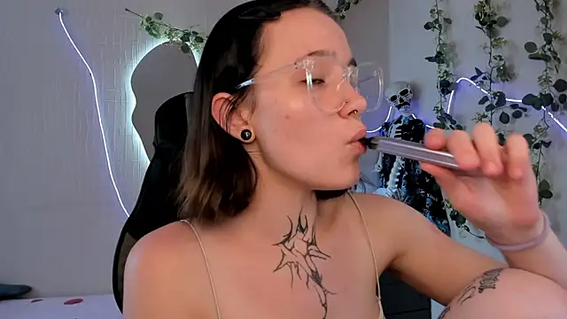 Elastikisss online show from June 12, 9:17 am