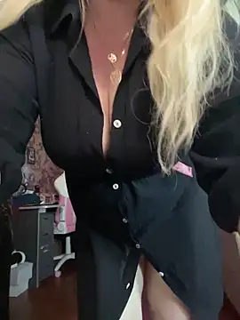 Sweet-blonde online show from June 14, 10:21 pm