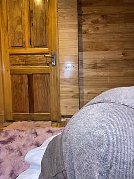 violet-00 online show from November 8, 10:09 am