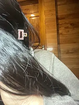 violet-00 online show from March 16, 7:56 am