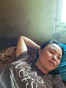 xuxulovezz online show from July 27, 6:43 am