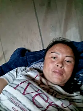 xuxulovezz online show from July 30, 5:41 am