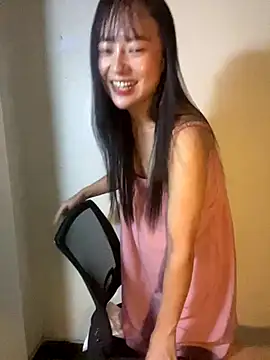 Snapshot of Be_xinh chatting on October 8, 4:00 pm Be xinh online show from October 8, 4:00 pm