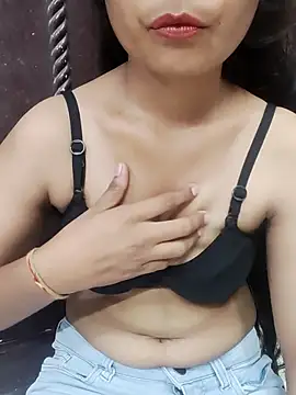 Snapshot of Soni_cute86526 chatting on September 23, 10:46 am Soni cute86526 online show from September 23, 10:46 am