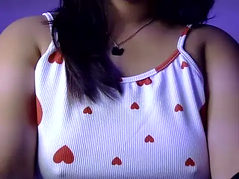 Aaliya02 online show from November 13, 1:10 pm