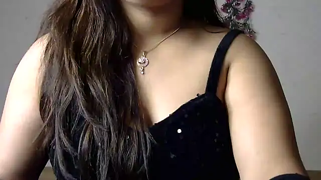 Aaliya02 online show from June 18, 10:42 am