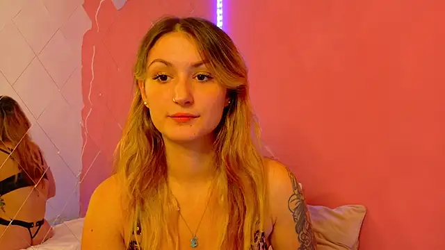 Anaayss  online show from October 21, 4:38 am