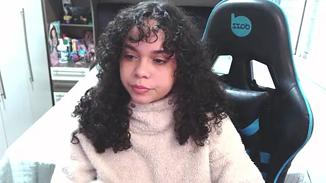 sweetamy326 online show from June 26, 10:22 pm