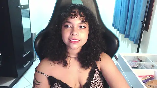 sweetamy326 online show from March 7, 10:17 pm