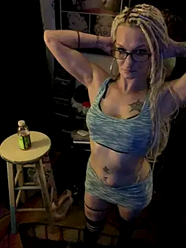 Snapshot of blondebarbiebae chatting on October 14, 10:56 pm blondebarbiebae online show from October 14, 10:56 pm
