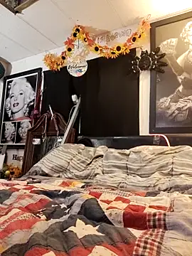 blondebarbiebae online show from December 19, 5:43 am