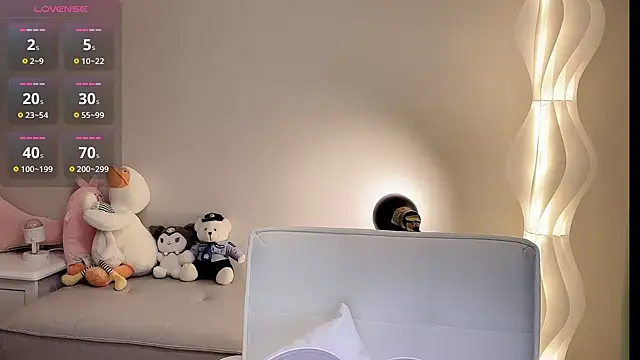 Luna--1 online show from July 28, 2:13 pm