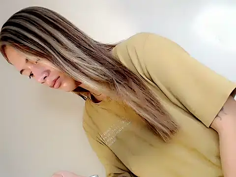 ashley bombshell online show from June 22, 9:56 pm