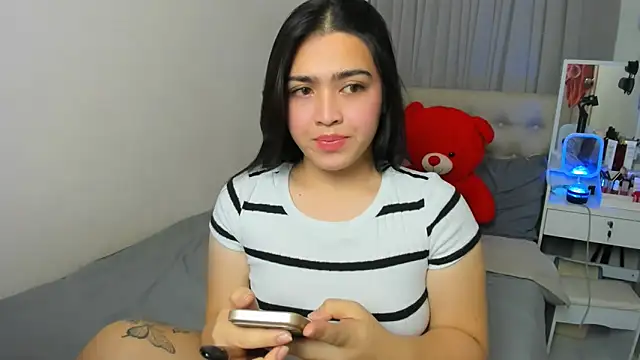 BubbbleButtDemi online show from May 15, 7:00 am
