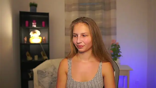 emmie murray online show from December 18, 2:22 pm