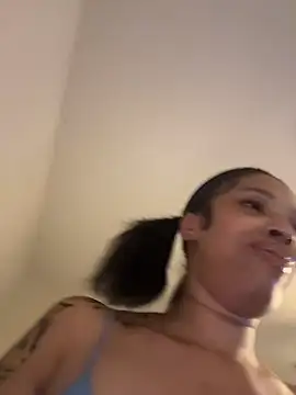 YeahhhitsBreezy online show from July 25, 2:29 am