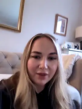 BarbieDolly x online show from October 15, 3:58 pm