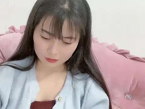 Lie liee online show from February 8, 1:15 pm