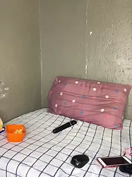 Bellabootie online show from March 3, 9:59 am