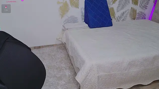 CattleyaAngel online show from February 4, 8:45 pm