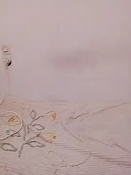 Snapshot of Sirine_sexy chatting on September 29, 6:57 pm Sirine sexy online show from September 29, 6:57 pm