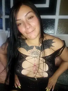 NahomyPearson online show from September 30, 4:01 pm