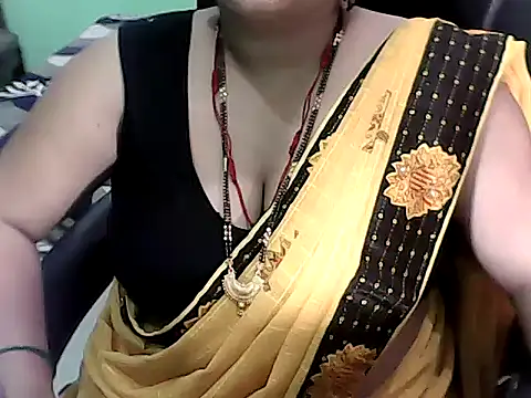 BABITA KUMARII online show from July 30, 9:15 pm
