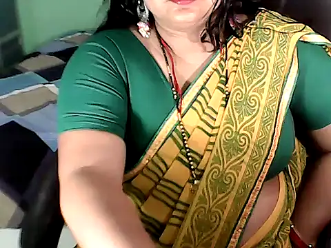 BABITA KUMARII online show from October 27, 6:46 pm