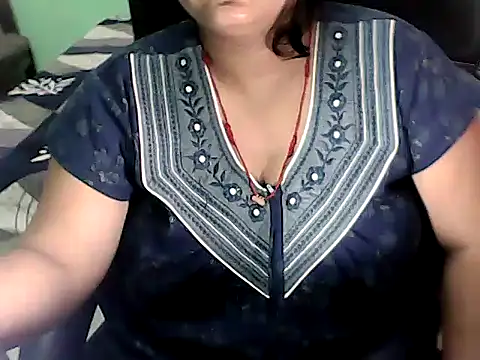 BABITA KUMARII online show from July 29, 9:04 pm
