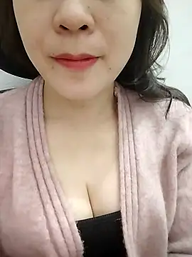 Girl Shy2000 online show from January 15, 1:39 pm