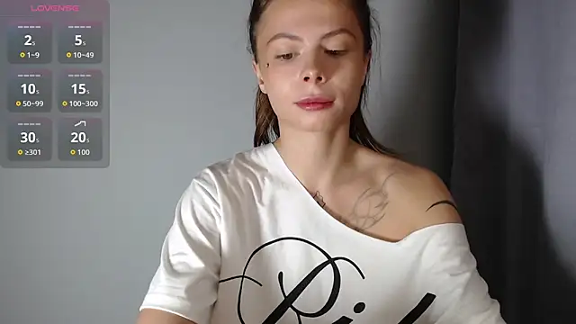 BellaAbey online show from June 10, 9:02 pm