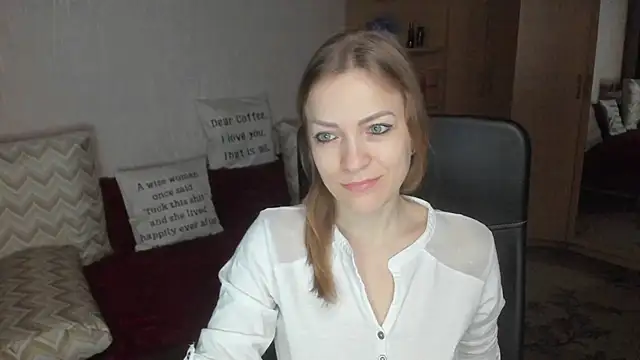 Tiffany Bates online show from January 19, 4:19 am