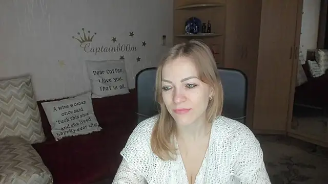 Snapshot of Tiffany_Bates chatting on October 20, 3:20 am Tiffany Bates online show from October 20, 3:20 am