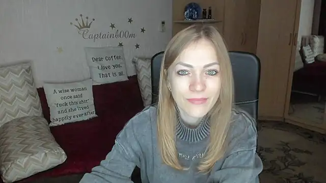Snapshot of Tiffany_Bates chatting on October 7, 3:33 am Tiffany Bates online show from October 7, 3:33 am