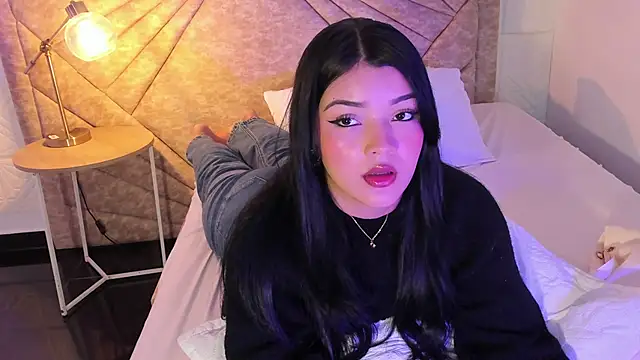 EmmaBlossom online show from March 11, 1:36 pm