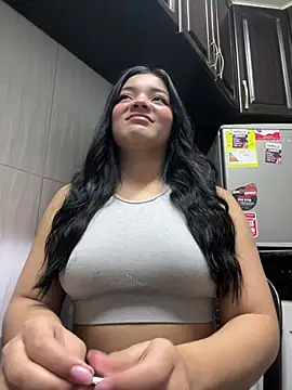 EmmaBlossom online show from February 8, 1:59 pm